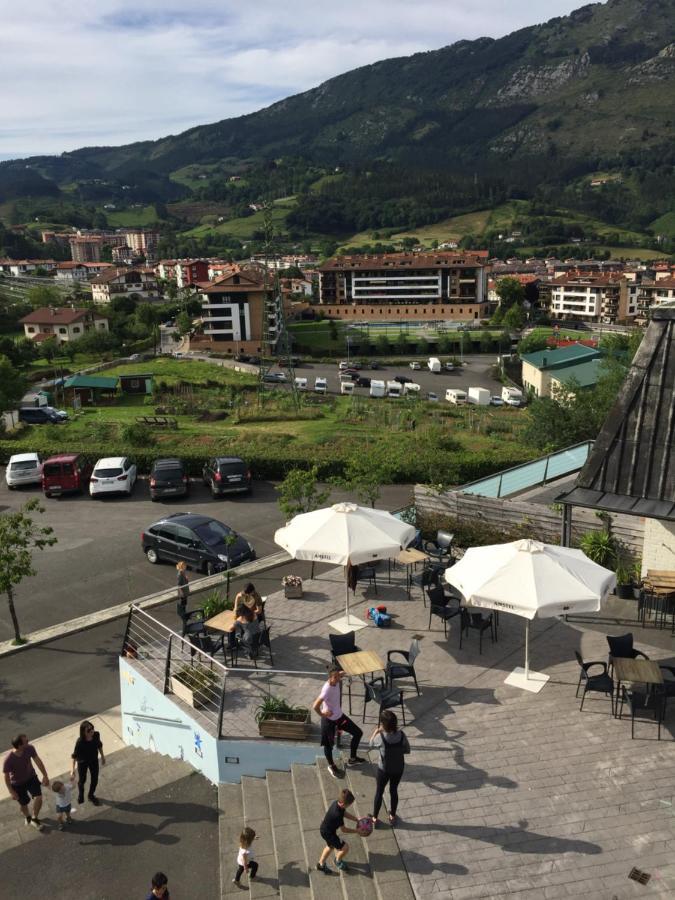 Abaraxka Hostel Disfruta La Via Verde Del Urola Hasta La Playa - Naturaleza Montanas Y Riqueza Cultural Azcoitia Exterior foto